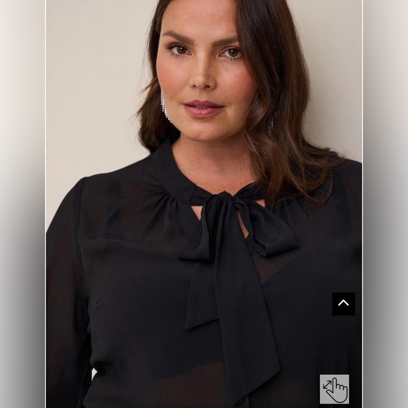 Torrid sz 4 Black Chiffon Bow Front Button-Up Blouse - Picture 3 of 10